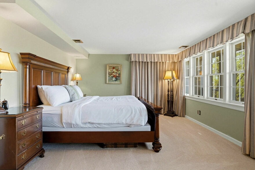 More Photos Of 305 River St, Osceola Hospitality For Sale