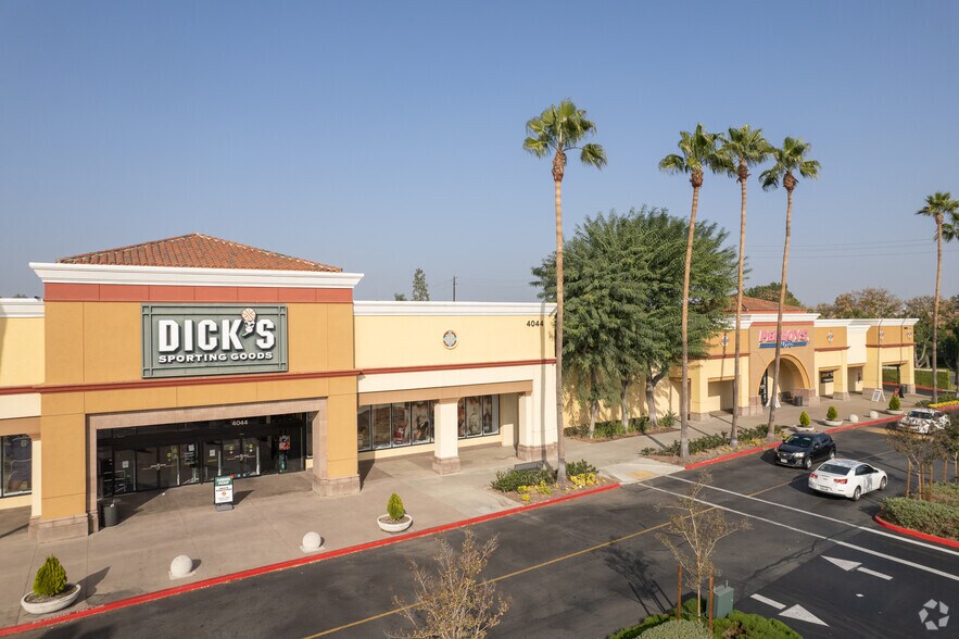 More Photos Of 3808-3860 Grand Ave, Chino Unknown For Lease