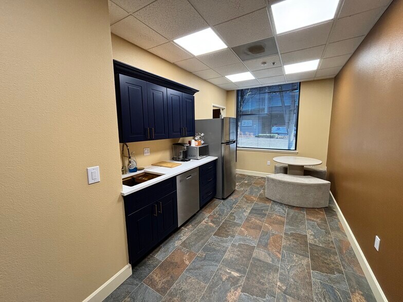 More Photos Of 245 Commercial St SE, Salem Office For Lease