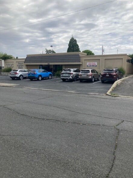 Primary Photo Of 314 S 12th Ave, Yakima Medical For Lease