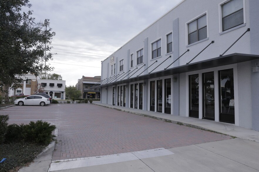 More Photos Of 80 N Central Ave, Umatilla Storefront Retail Residential For Sale