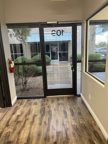 More Photos Of 215 E Warm Springs Rd, Las Vegas Office For Lease