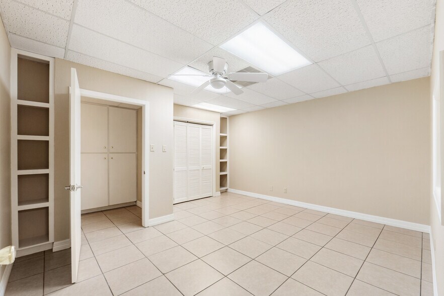 More Photos Of 1401 S 6th St, McAllen Medical For Lease