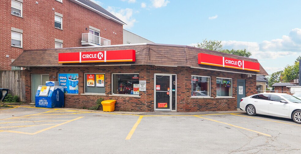 More Photos Of , Kingston General Retail For Sale