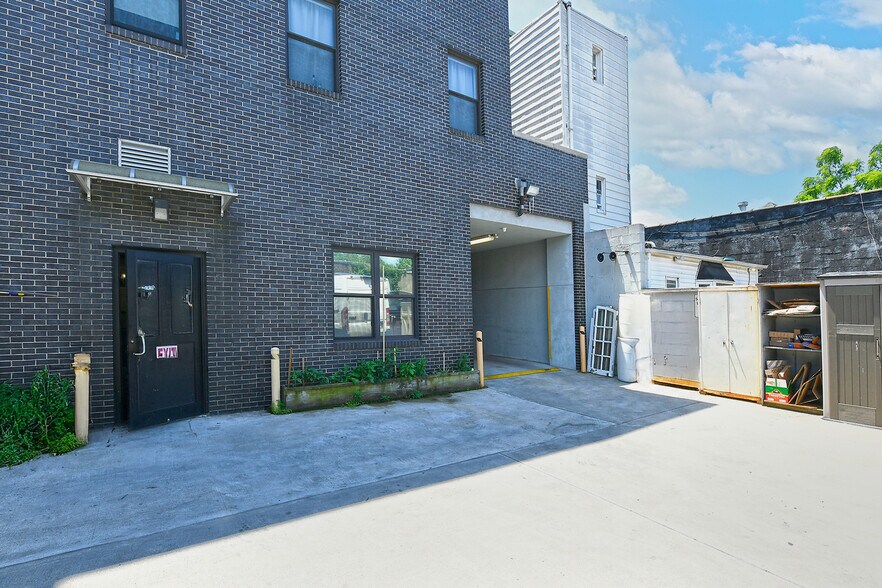 More Photos Of 60-11 39th Ave, Woodside Apartments For Sale