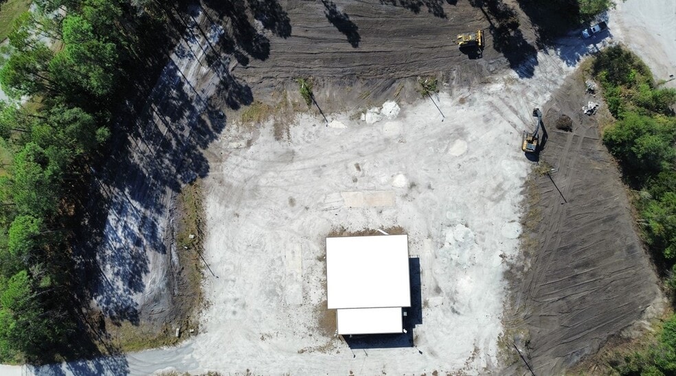 More Photos Of 730 Sunnyvale Dr, Wilmington Truck Terminal For Sale