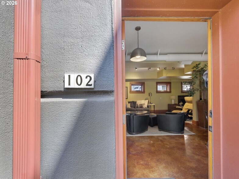 More Photos Of 5400 NE 30th Ave, Portland Office For Lease