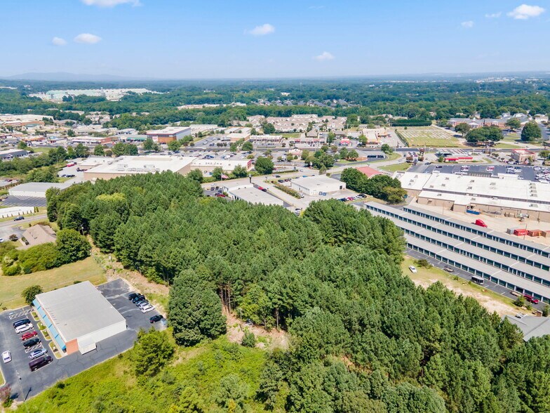 More Photos Of 1244 E Butler Rd, Greenville Land For Sale