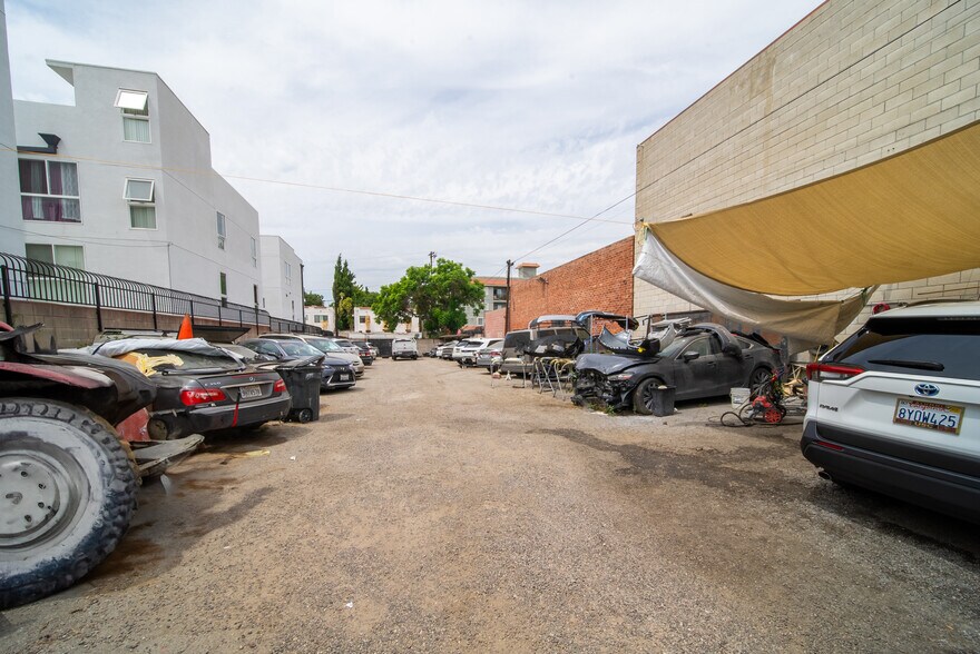 More Photos Of 2224 W Temple St, Los Angeles Warehouse For Sale
