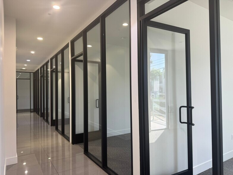 More Photos Of 345 N Baldwin Park Blvd, City of Industry Manufacturing For Lease