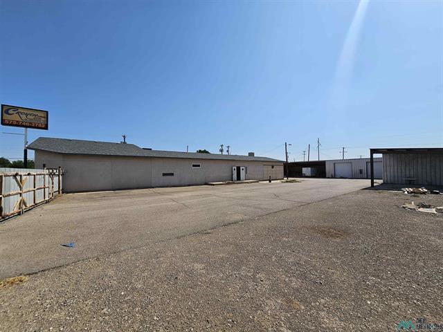 More Photos Of 107 S 14th St, Artesia Showroom For Sale