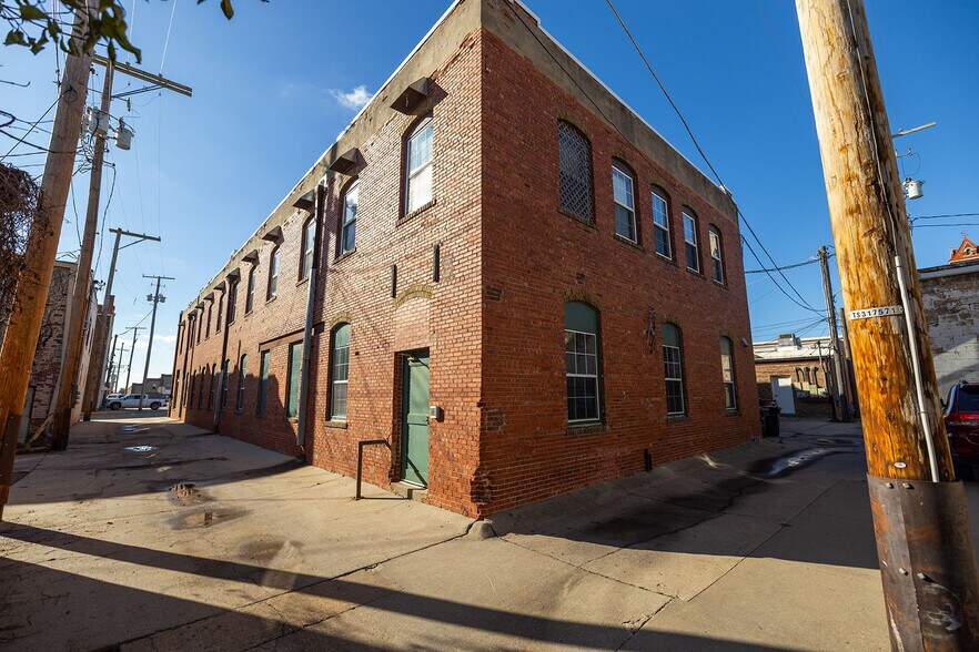 More Photos Of 116 W Pine Ave, El Dorado Office Residential For Sale