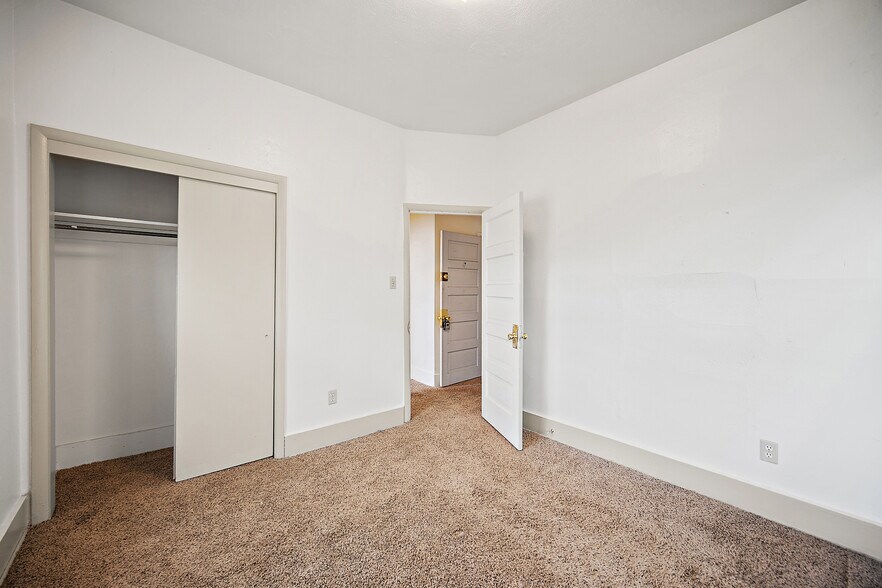 More Photos Of 1518 N Wahsatch Ave, Colorado Springs Apartments For Sale