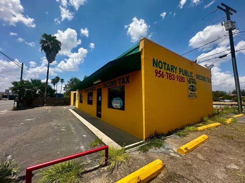 More Photos Of 120 W US Highway 83, San Juan Flex For Sale