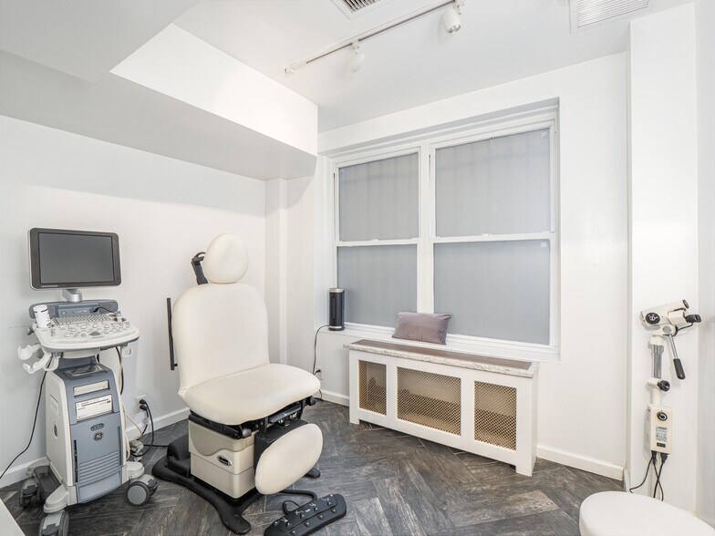 More Photos Of 157 E 81st St, New York Apartments For Lease