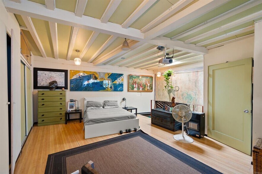 More Photos Of 5527 El Cajon Blvd, San Diego Storefront For Sale