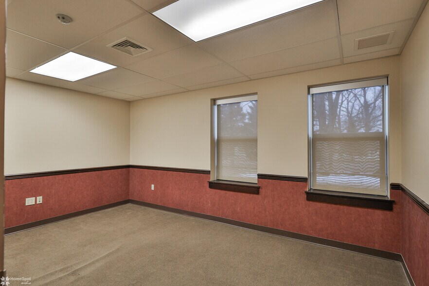 More Photos Of 2346 Jacksonville Rd, Bethlehem Medical For Sale