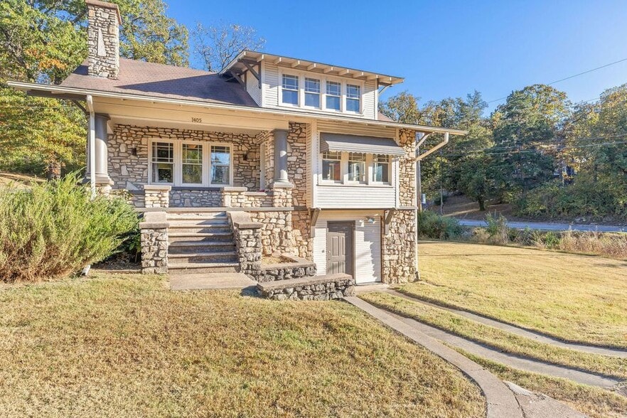 More Photos Of 1405 S Business Highway 65, Hollister Office Residential For Sale