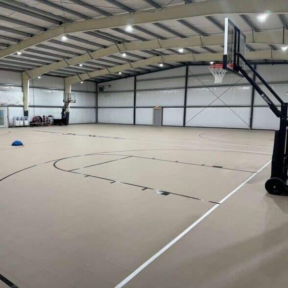 More Photos Of 2054 Country Club Rd, Saint Charles Lodge Meeting Hall For Sale