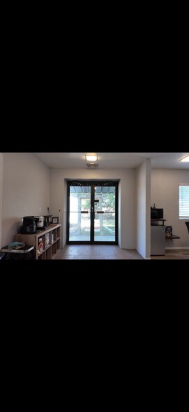More Photos Of 290 S 6th Pl, Cottonwood Warehouse For Sale