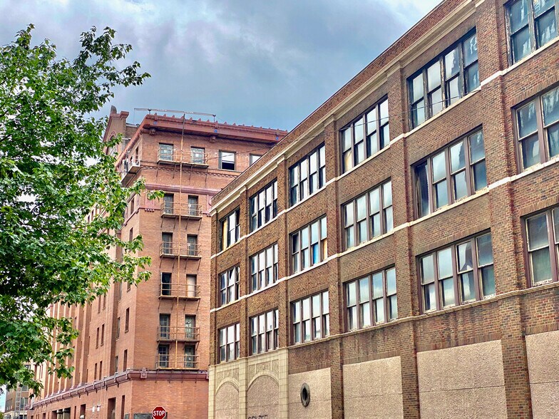 More Photos Of 1701-1709 Locust St, Saint Louis Warehouse For Sale