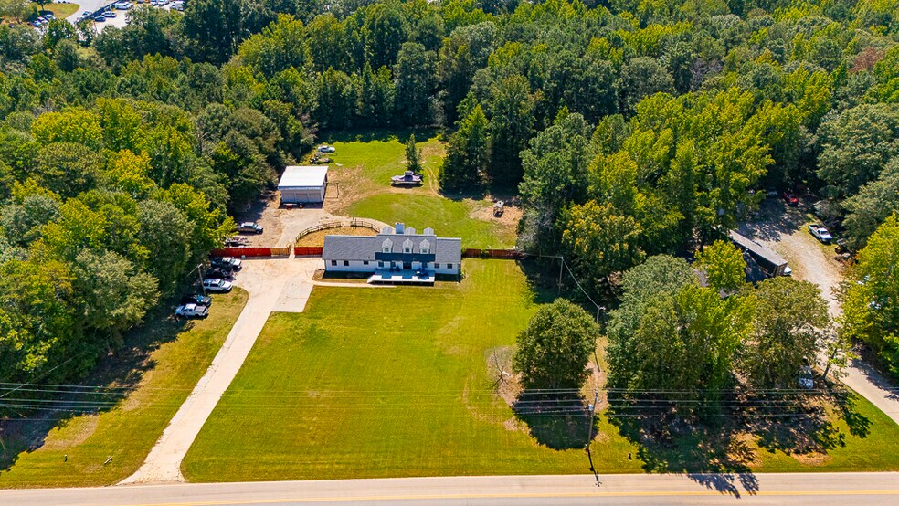 More Photos Of 4181 McBrayer Rd, Oakwood Industrial For Sale