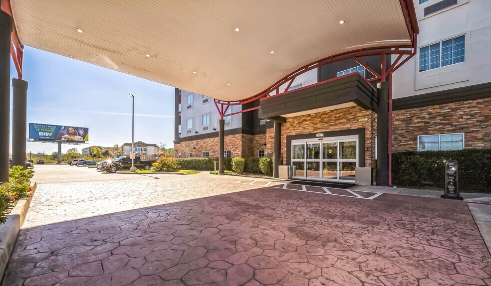 More Photos Of 24519 Interstate 45 Fwy, Spring Hotel For Sale