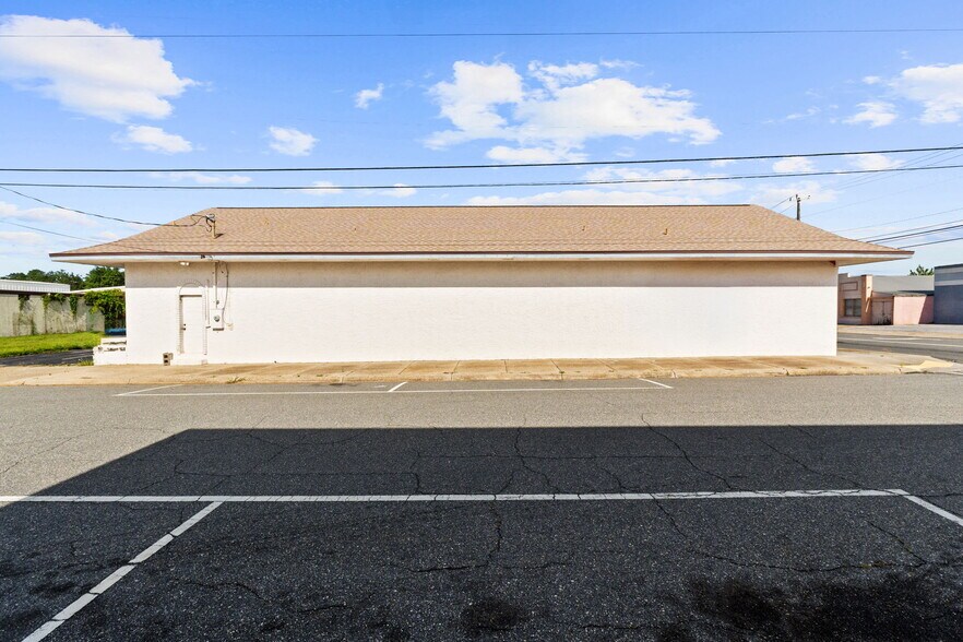 More Photos Of 215 W 6th St, Panama City Medical For Lease