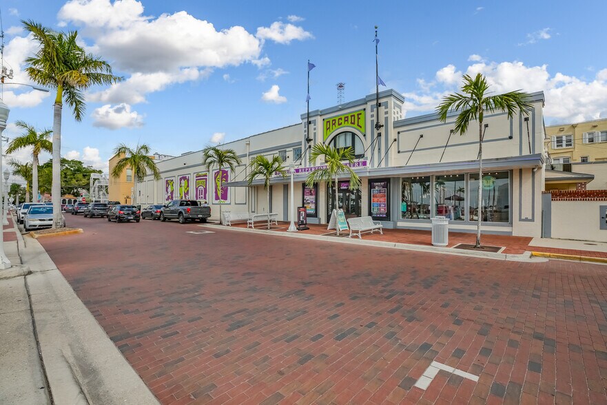 More Photos Of 2252 First St #108 St, Fort Myers Apartments For Sale