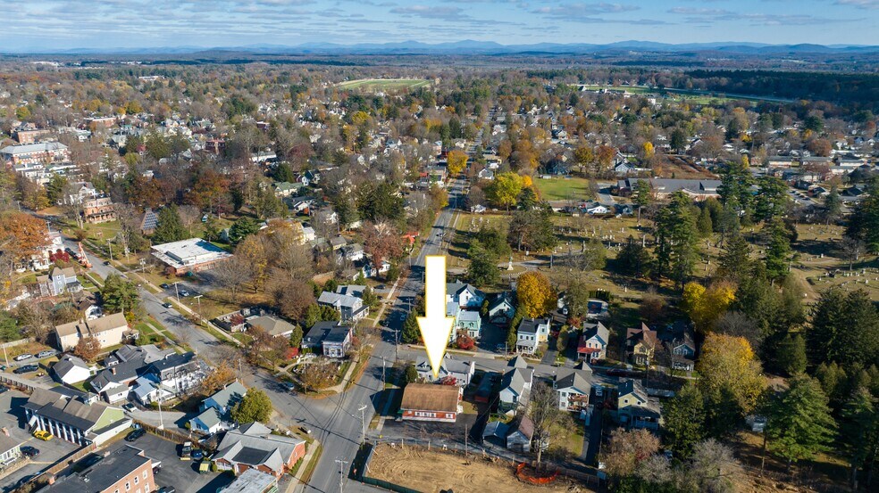 More Photos Of 48 Lincoln Ave, Saratoga Springs Freestanding For Sale