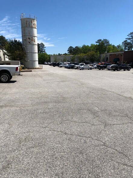 More Photos Of 302 Alabama St, Auburn Flex For Lease