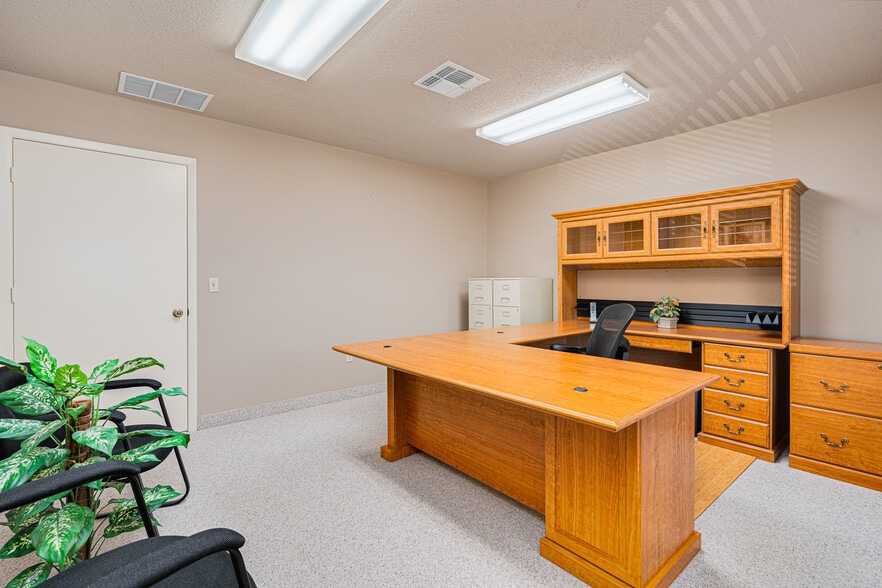 More Photos Of 555 W Granada Blvd, Ormond Beach Medical For Sale