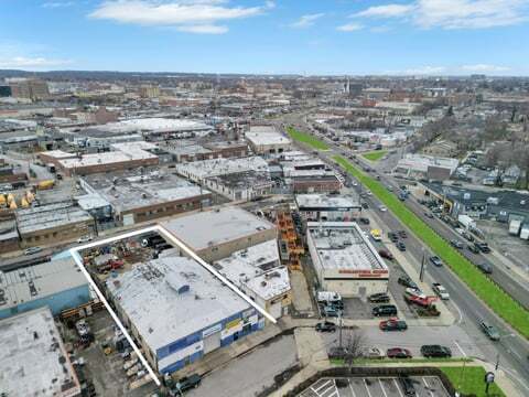 More Photos Of 75 Whitson St, Hempstead Auto Repair For Sale