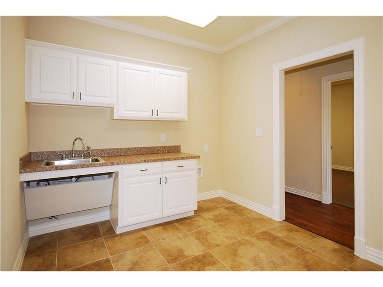 More Photos Of 8765 Stockard Dr, Frisco Office For Sale