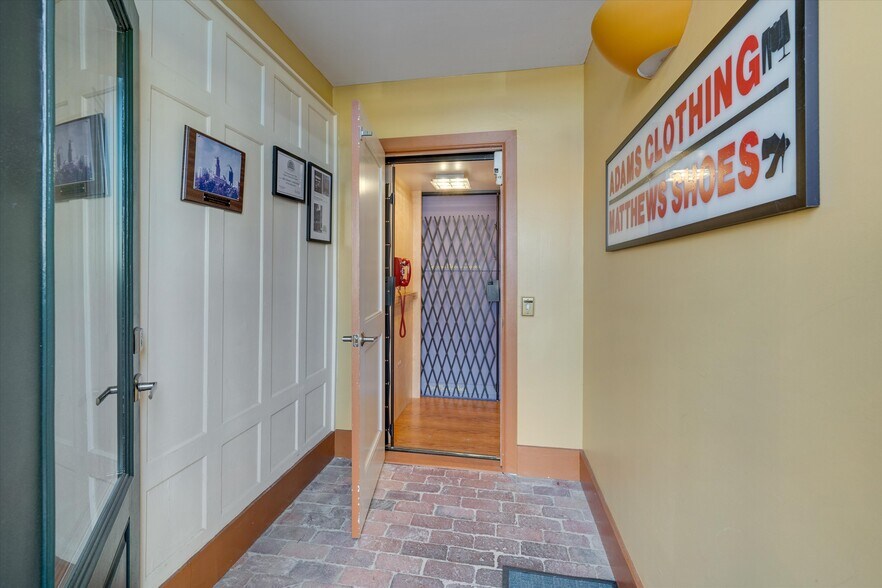 More Photos Of 329 W Main St, Durham Office For Lease
