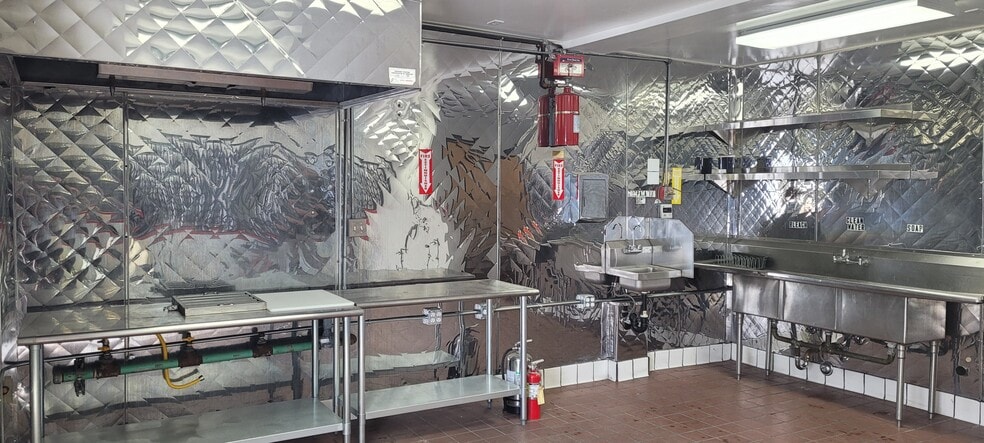 More Photos Of 920 N Bonnie Beach Pl, Los Angeles Freestanding For Sale