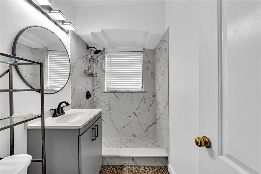 More Photos Of 560 NE 15th Ave, Fort Lauderdale Apartments For Sale