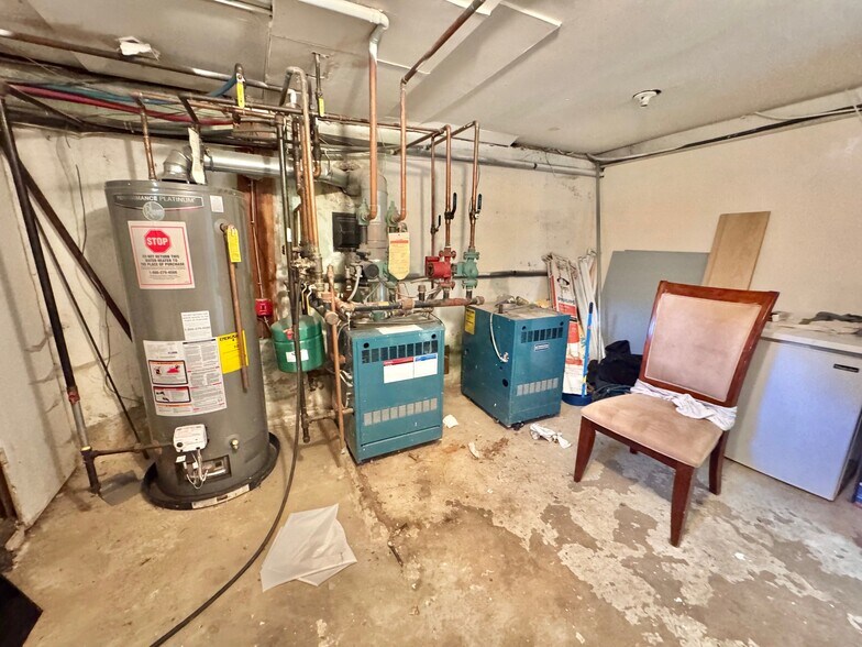 More Photos Of 329 Deer Park Rd, Dix Hills General Retail For Sale