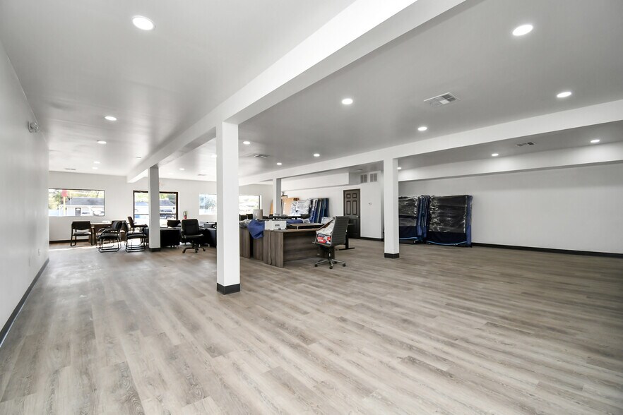 More Photos Of 421 Little York Rd, Houston Truck Stop For Lease