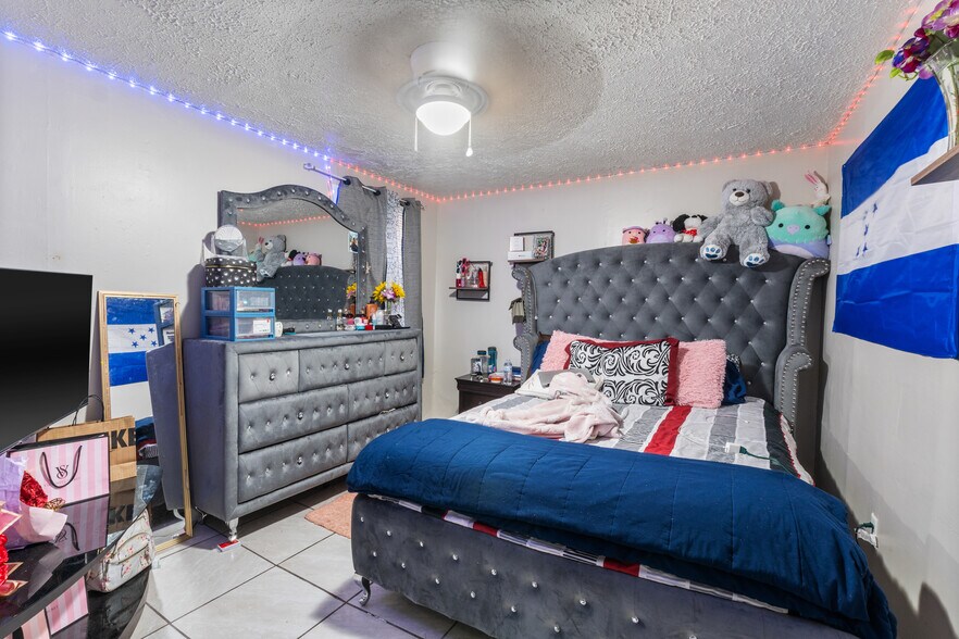 More Photos Of 622 S Wright St, Siloam Springs Apartments For Sale