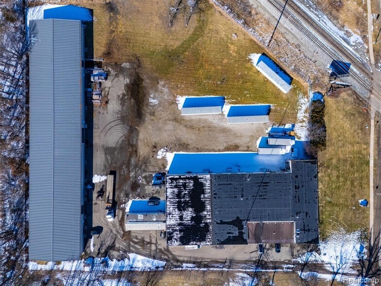 More Photos Of 415 N Lafayette St, South Lyon Warehouse For Sale