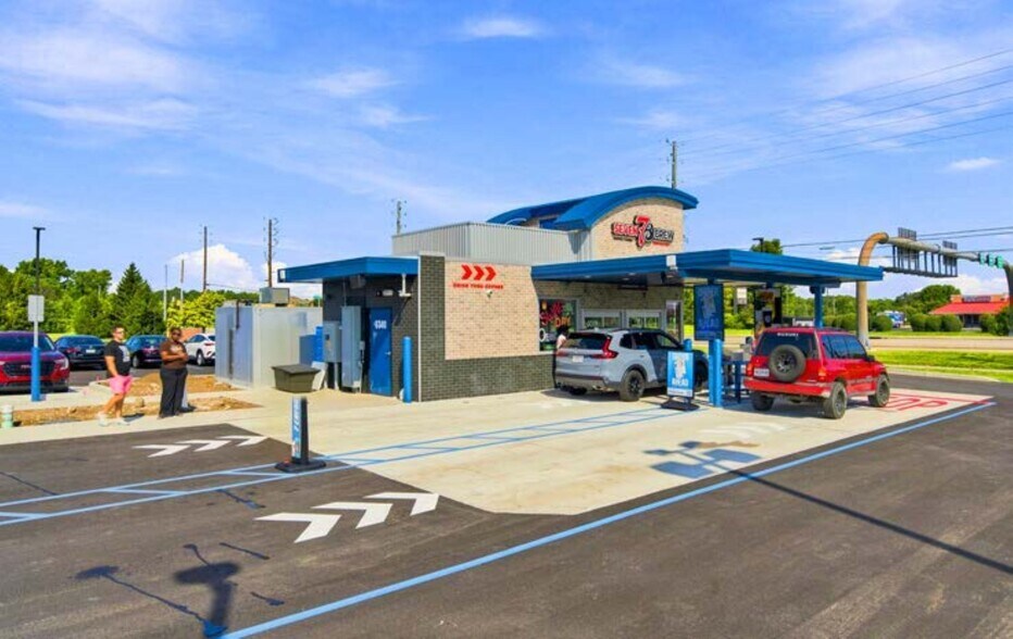 More Photos Of 6340 Intech Commons Dr, Indianapolis General Retail For Sale