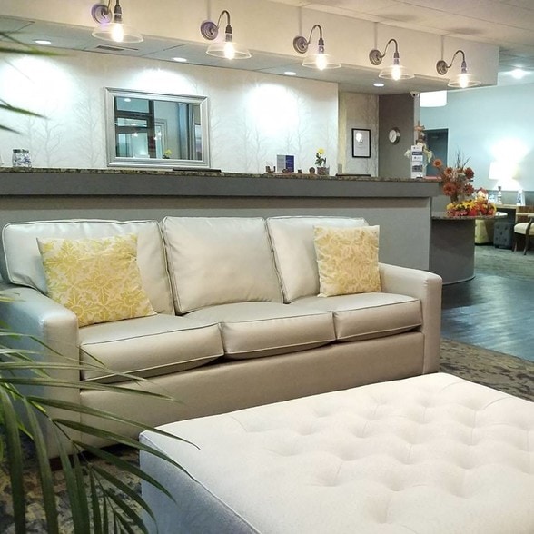 More Photos Of 8514 State Highway 76, Branson West Hotel For Sale