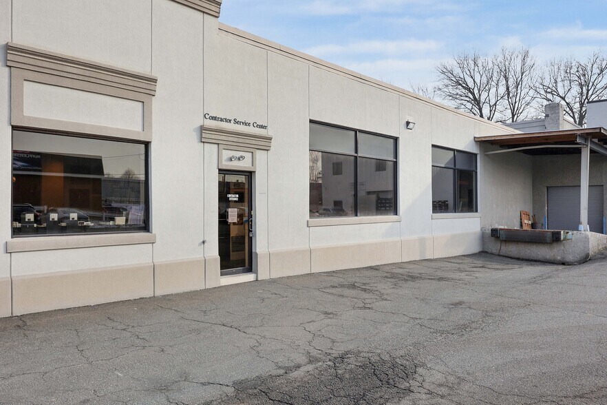 More Photos Of 472 E Westfield Ave, Roselle Park Light Manufacturing For Lease