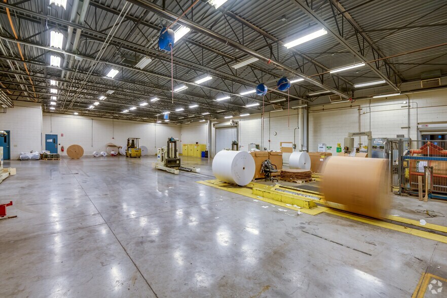 More Photos Of 4101 W Burnham St, West Milwaukee Manufacturing For Sale