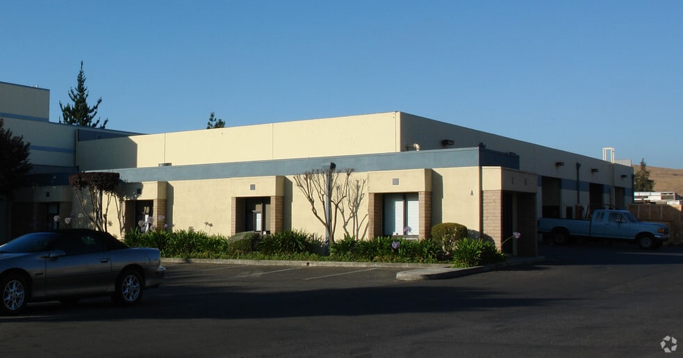 More Photos Of 2885 Aiello Dr, San Jose Warehouse For Sale