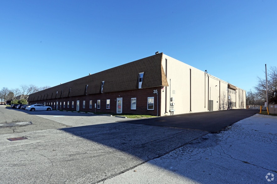More Photos Of 700 Carpenters Crossing, Folcroft Distribution For Lease