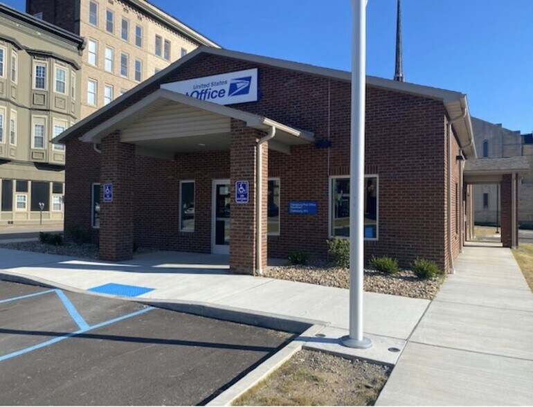 More Photos Of 158 W Pike St, Clarksburg Post Office For Sale