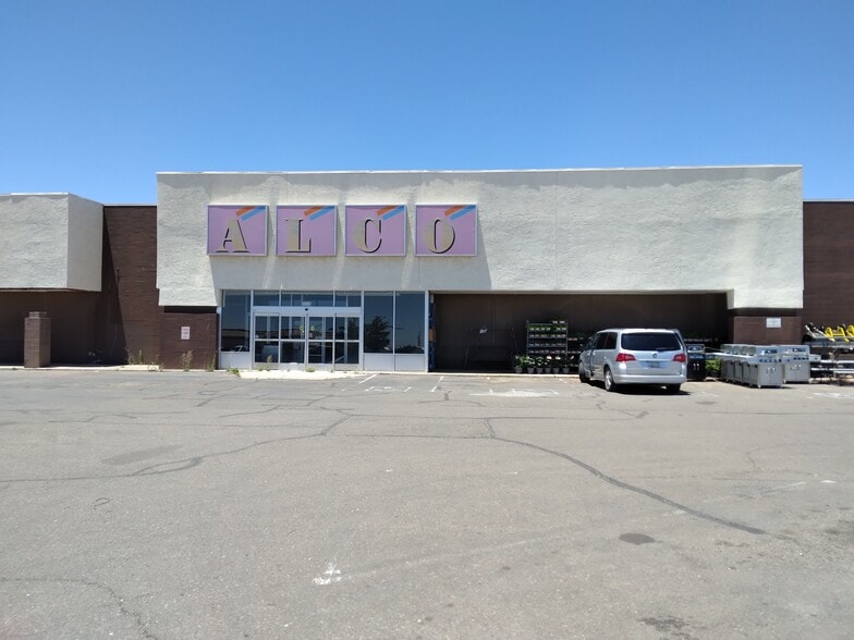 More Photos Of 1501-1531 Navajo Blvd, Holbrook Storefront For Lease