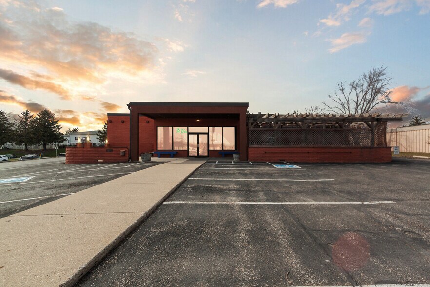 More Photos Of 5264 Verona Rd, Fitchburg General Retail For Sale